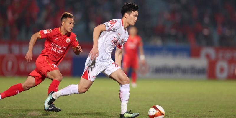 V-League - Sân chơi nâng tầm bóng đá Việt